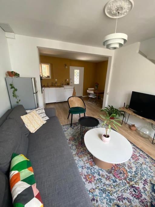Holiday home Maison De Village La Digue *